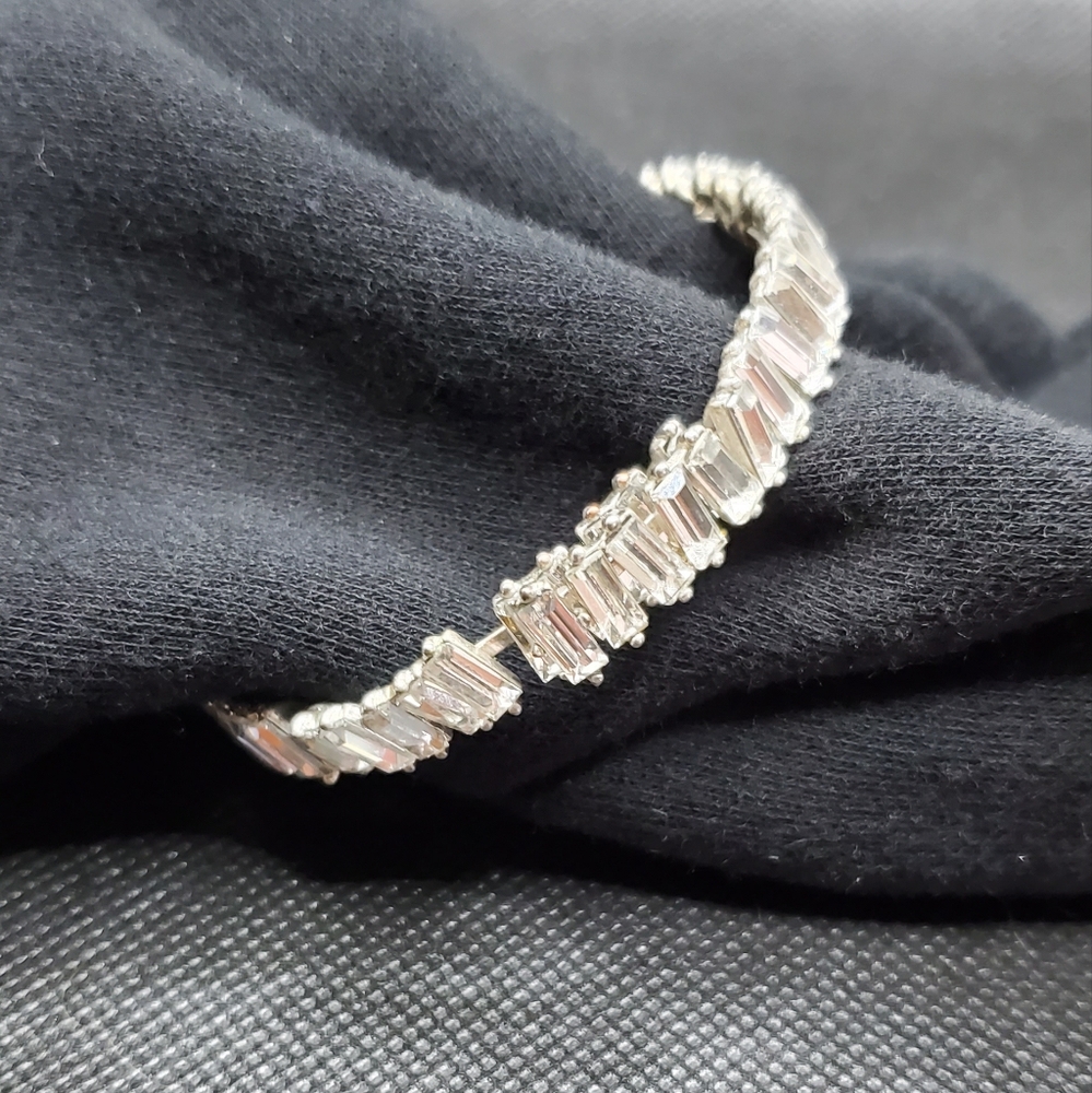 Stella and Dot Luxe Coil Bracelet Clear Crystal Baguette